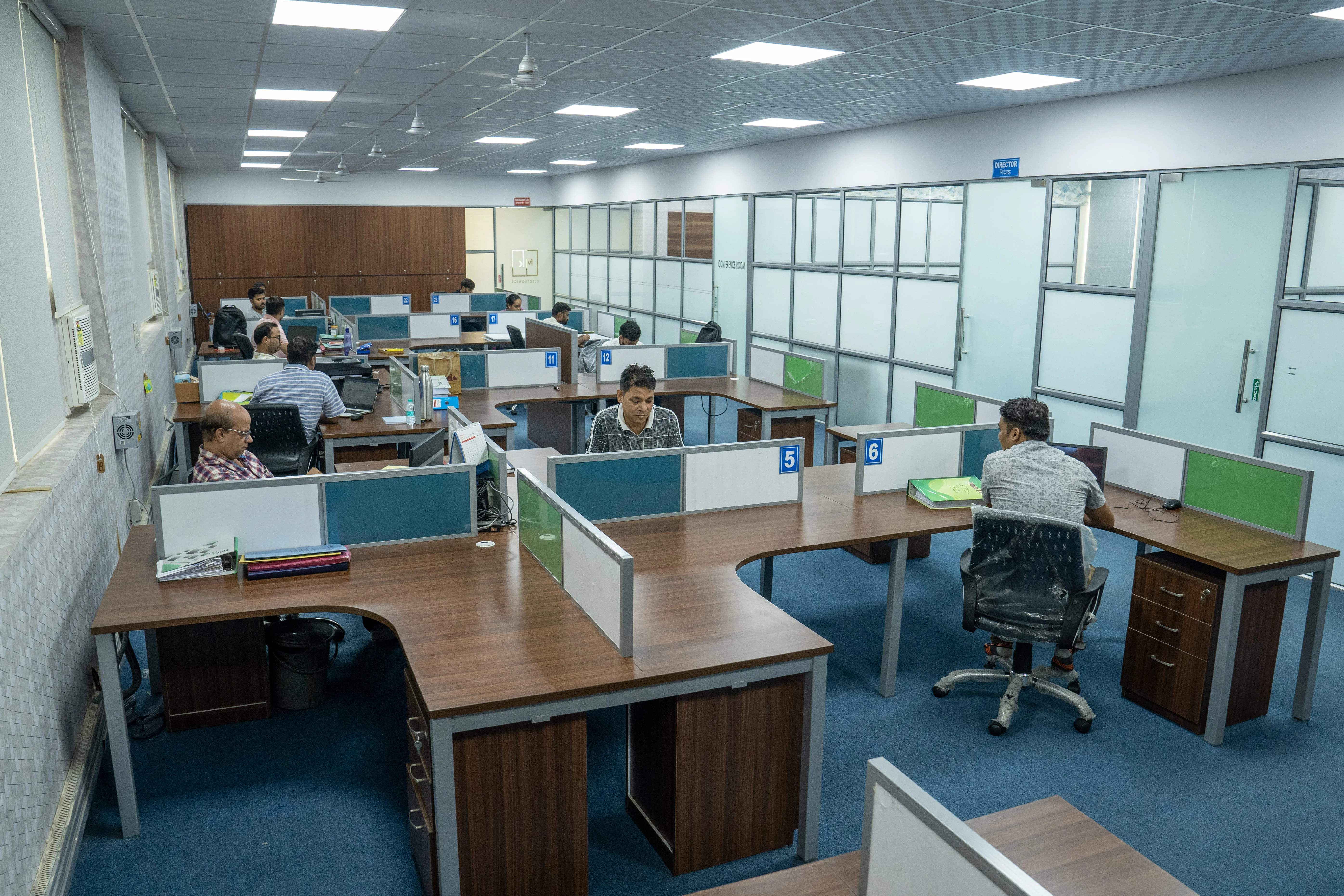 galleryImg
